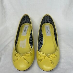 Yellow Women's Bow Flats NEW